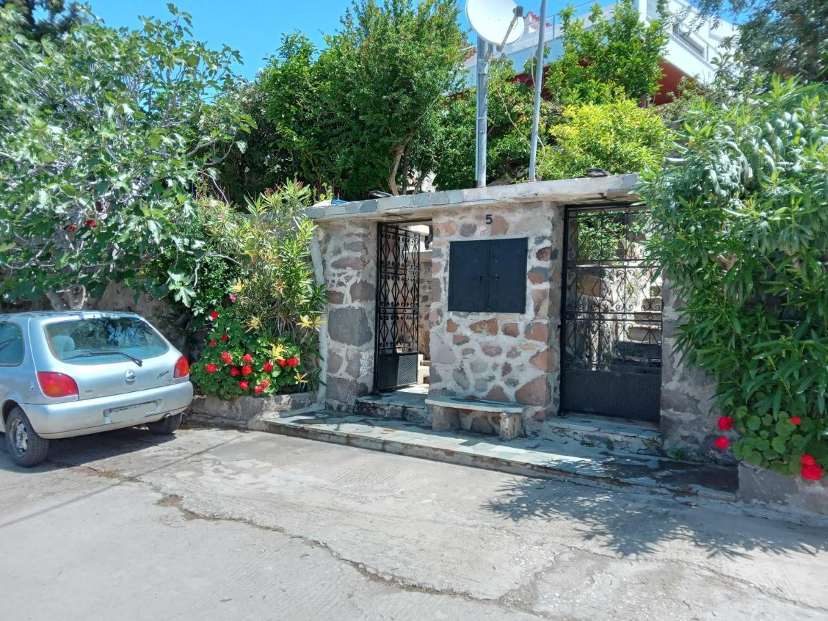 Vila Fantastic House With A Wonderful View Of The Sea Kapotidhes Exteriér fotografie